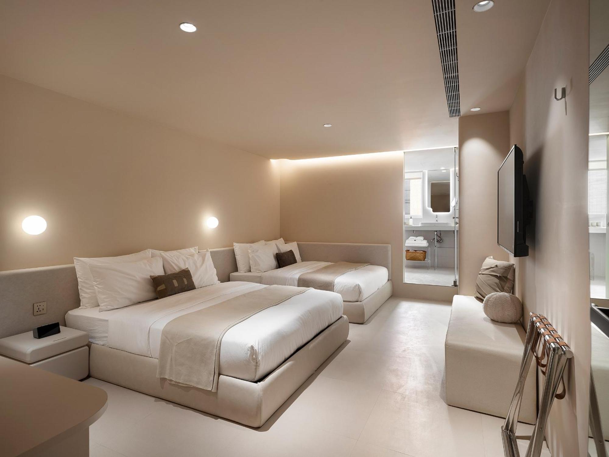 Lore Hotel Taipei Exterior photo