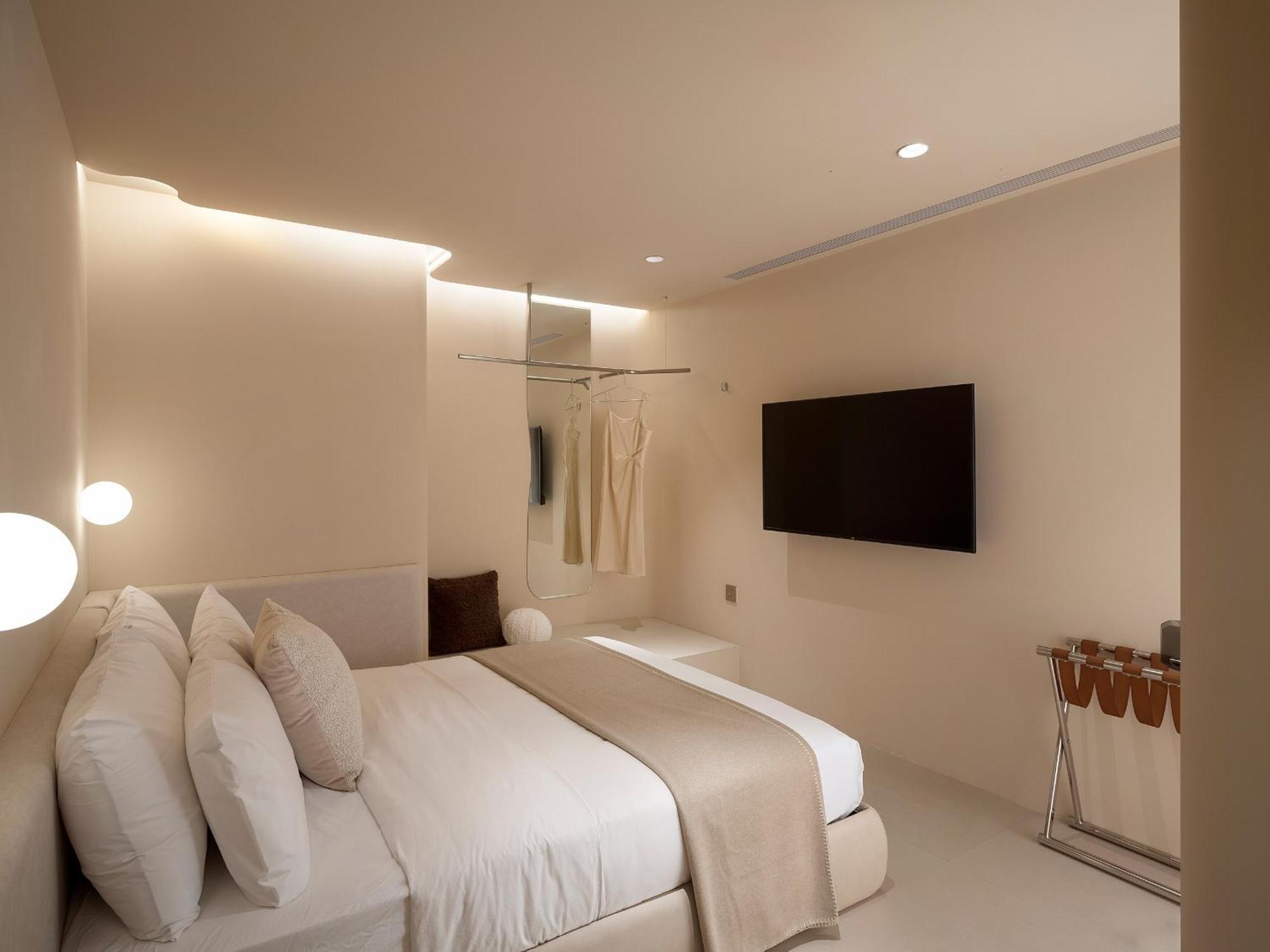 Lore Hotel Taipei Exterior photo